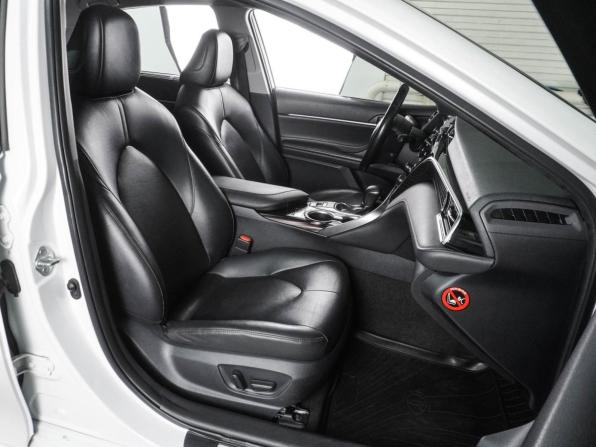 Toyota Camry VIII (XV70) с пробегом 2020 года, цена 2 649 000 рублей, 156025 км, седан, Автокод Объявления