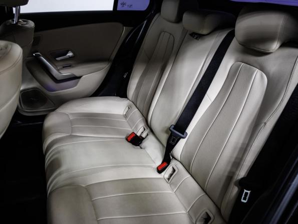 Mercedes-Benz A-Класс IV (W177) с пробегом 2019 года, цена 2 449 000 рублей, 80471 км, седан, Автокод Объявления