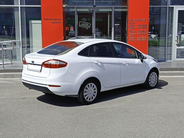 Ford Fiesta Mk6 Рестайлинг с пробегом 2016 года, цена 740 000 рублей, 252000 км, седан, Автокод Объявления