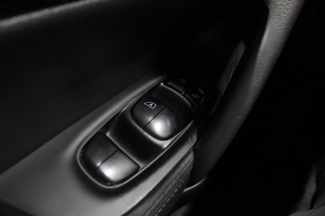 Nissan Qashqai II с пробегом 2018 года, цена 1 461 000 рублей, 53017 км, внедорожник, Автокод Объявления