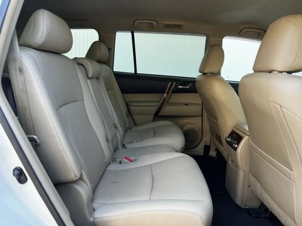 Toyota Highlander II (XU40) Рестайлинг с пробегом 2012 года, цена 1 870 000 рублей, 287334 км, внедорожник, Автокод Объявления