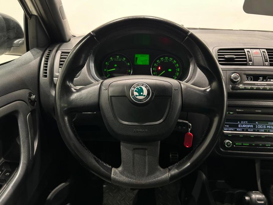 Skoda Fabia II Рестайлинг Санкт-Петербург  - изображение 19
