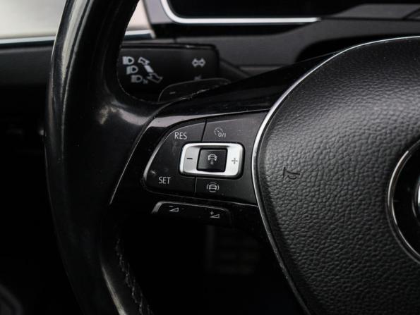 Volkswagen Passat B8 с пробегом 2019 года, цена 2 190 000 рублей, 175961 км, седан, Автокод Объявления