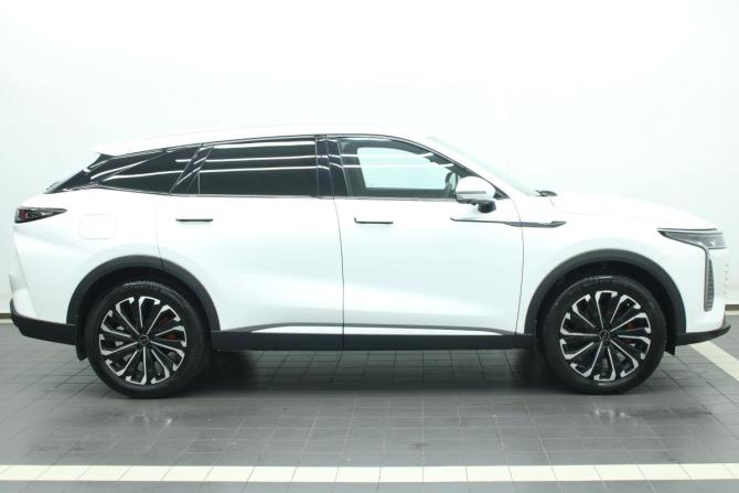 Exeed RX с пробегом 2023 года, цена 3 590 000 рублей, 17306 км, внедорожник, Автокод Объявления