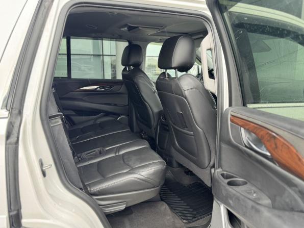 Cadillac Escalade IV с пробегом 2020 года, цена 4 300 000 рублей, 180366 км, внедорожник, Автокод Объявления
