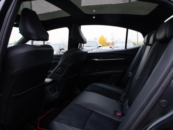 Toyota Camry IX (XV80) China Market с пробегом 2025 года, цена 4 349 000 рублей, 13400 км, седан, Автокод Объявления