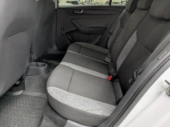 Skoda Rapid II с пробегом 2021 года, цена 1 600 000 рублей, 94262 км, лифтбек, Автокод Объявления