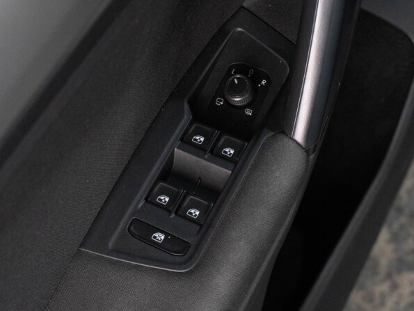 Volkswagen Tiguan II с пробегом 2019 года, цена 2 659 000 рублей, 46403 км, внедорожник, Автокод Объявления