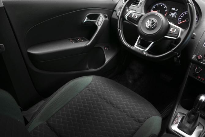 Volkswagen Polo V Рестайлинг с пробегом 2019 года, цена 1 350 000 рублей, 120356 км, седан, Автокод Объявления