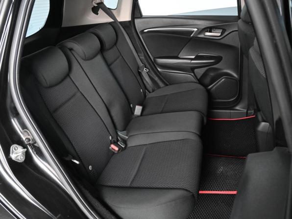 Honda Fit III Рестайлинг с пробегом 2018 года, цена 1 159 000 рублей, 91458 км, хэтчбек, Автокод Объявления