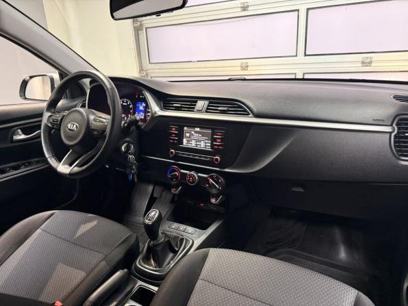Kia Rio IV Рестайлинг с пробегом 2020 года, цена 1 750 000 рублей, 85740 км, хэтчбек, Автокод Объявления