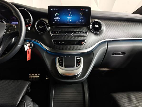 Mercedes-Benz V-Класс III (W447) Рестайлинг с пробегом 2022 года, цена 8 295 150 рублей, 39232 км, минивэн, Автокод Объявления