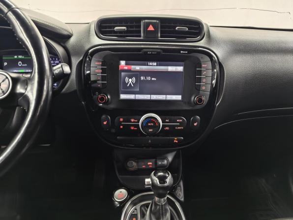 Kia Soul II Рестайлинг с пробегом 2018 года, цена 1 250 000 рублей, 141757 км, хэтчбек, Автокод Объявления