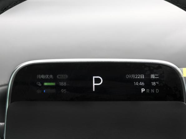Li Auto (Lixiang) L7 I Рестайлинг с пробегом 2025 года, цена 7 598 000 рублей, 9084 км, внедорожник, Автокод Объявления