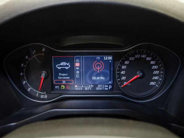 Ford Mondeo IV Рестайлинг с пробегом 2011 года, цена 915 000 рублей, 183477 км, лифтбек, Автокод Объявления