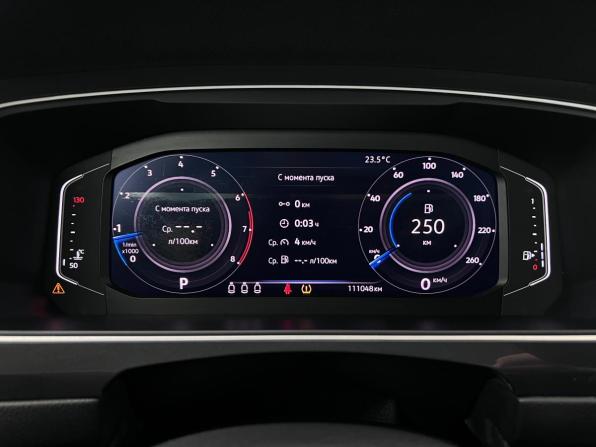 Volkswagen Tiguan II с пробегом 2019 года, цена 2 200 000 рублей, 111047 км, внедорожник, Автокод Объявления