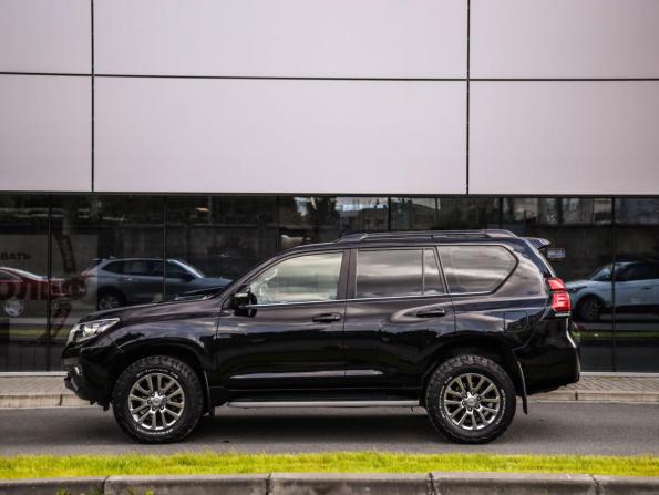 Toyota Land Cruiser Prado 150 Series Рестайлинг 2 с пробегом 2018 года, цена 5 399 000 рублей, 118301 км, внедорожник, Автокод Объявления