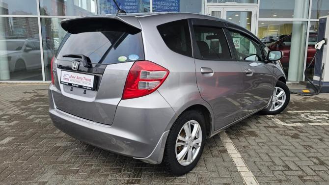 Honda Fit II с пробегом 2010 года, цена 599 000 рублей, 115000 км, хэтчбек, Автокод Объявления