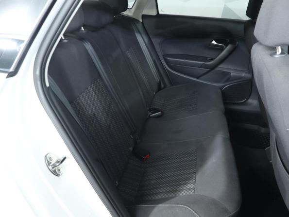 Volkswagen Polo V Рестайлинг с пробегом 2016 года, цена 849 000 рублей, 165555 км, седан, Автокод Объявления