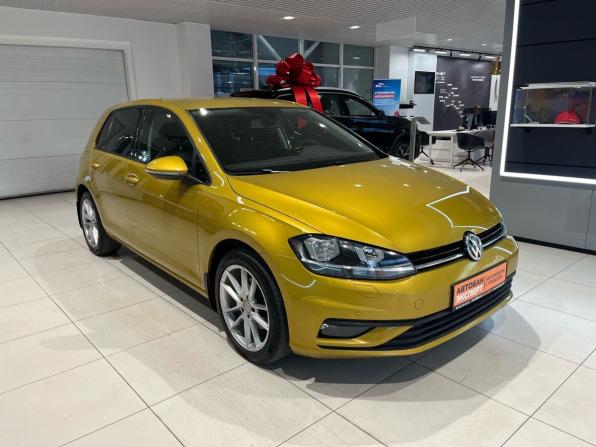 Volkswagen Golf VII Рестайлинг с пробегом 2018 года, цена 1 599 000 рублей, 222000 км, хэтчбек, Автокод Объявления