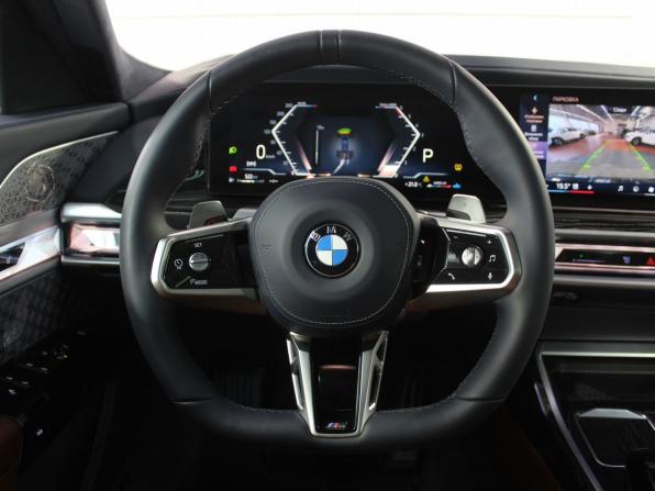 BMW 7 серии VII (G70) с пробегом 2022 года, цена 13 900 000 рублей, 23000 км, седан, Автокод Объявления
