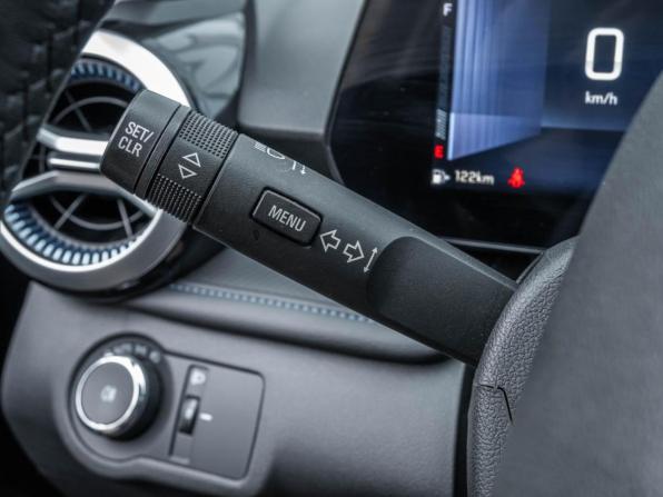 Chevrolet Monza II Рестайлинг с пробегом 2023 года, цена 1 660 000 рублей, 62108 км, седан, Автокод Объявления