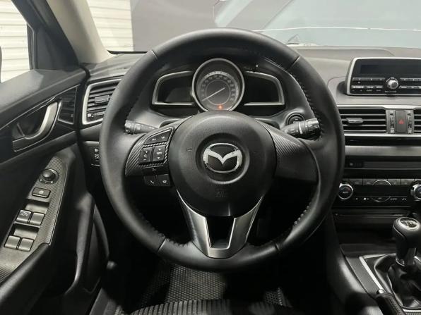 Mazda 3 III (BM) с пробегом 2014 года, цена 1 050 000 рублей, 250941 км, хэтчбек, Автокод Объявления