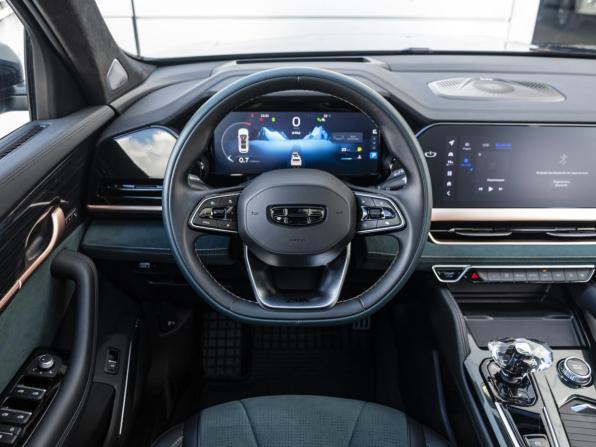 Geely Monjaro I с пробегом 2023 года, цена 3 210 000 рублей, 28500 км, внедорожник, Автокод Объявления