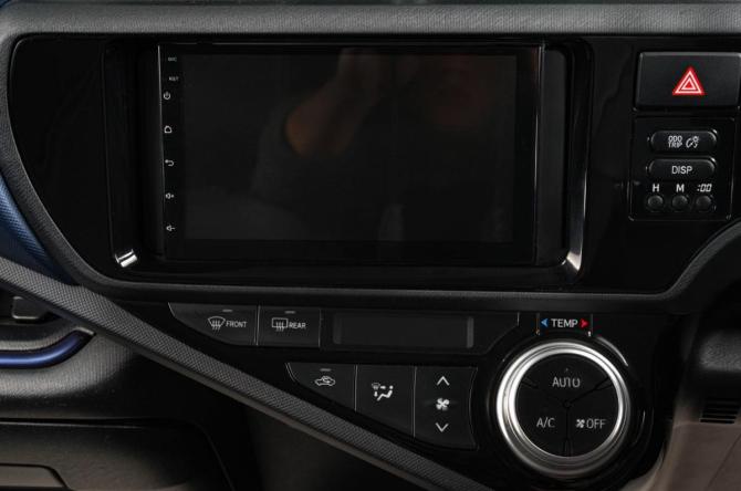 Toyota Aqua I Рестайлинг с пробегом 2016 года, цена 1 199 000 рублей, 132400 км, хэтчбек, Автокод Объявления
