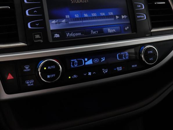 Toyota Highlander III (XU50) Рестайлинг с пробегом 2018 года, цена 3 990 000 рублей, 42314 км, внедорожник, Автокод Объявления