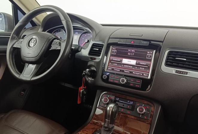 Volkswagen Touareg II с пробегом 2011 года, цена 1 870 000 рублей, 231295 км, внедорожник, Автокод Объявления
