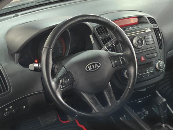 Kia Ceed I Рестайлинг с пробегом 2011 года, цена 750 000 рублей, 123327 км, хэтчбек, Автокод Объявления