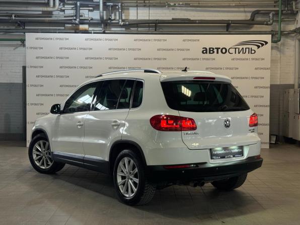 Volkswagen Tiguan I Рестайлинг с пробегом 2012 года, цена 1 049 000 рублей, 205000 км, внедорожник, Автокод Объявления