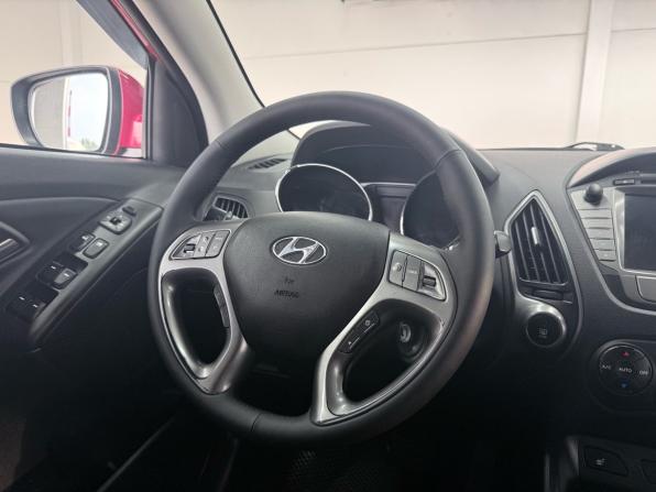 Hyundai ix35 I Рестайлинг с пробегом 2014 года, цена 1 399 800 рублей, 184000 км, внедорожник, Автокод Объявления