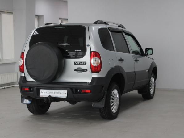 Chevrolet Niva I Рестайлинг с пробегом 2017 года, цена 749 900 рублей, 139505 км, внедорожник, Автокод Объявления