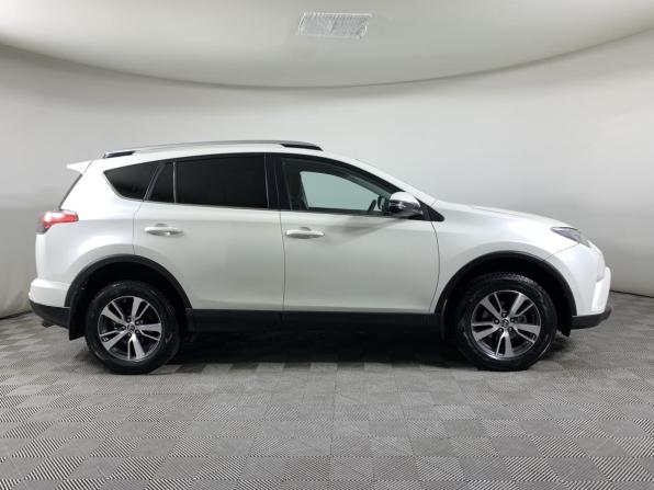 Toyota RAV4 IV (XA40) Рестайлинг с пробегом 2018 года, цена 2 420 000 рублей, 83284 км, внедорожник, Автокод Объявления
