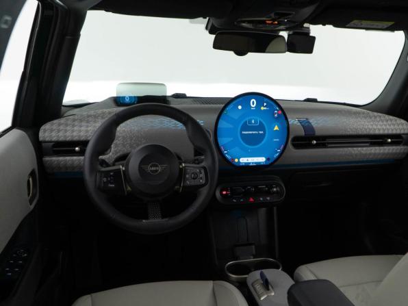 Mini Hatch IV (F65/F66/J01) с пробегом 2024 года, цена 5 344 055 рублей, 5221 км, хэтчбек, Автокод Объявления
