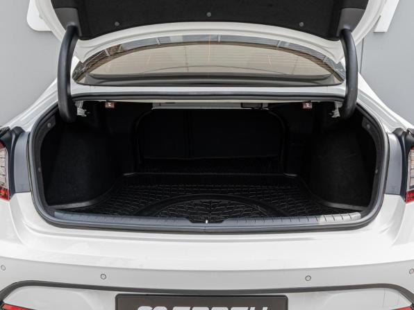 Hyundai Sonata VIII (DN8) с пробегом 2021 года, цена 2 325 000 рублей, 56472 км, седан, Автокод Объявления