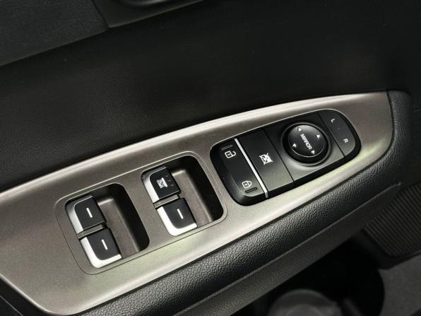 Kia Optima IV Рестайлинг с пробегом 2018 года, цена 1 999 900 рублей, 71569 км, седан, Автокод Объявления
