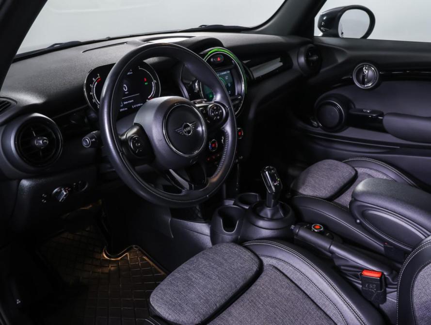 Mini Hatch III (F55/F56) Рестайлинг Москва  - изображение 15