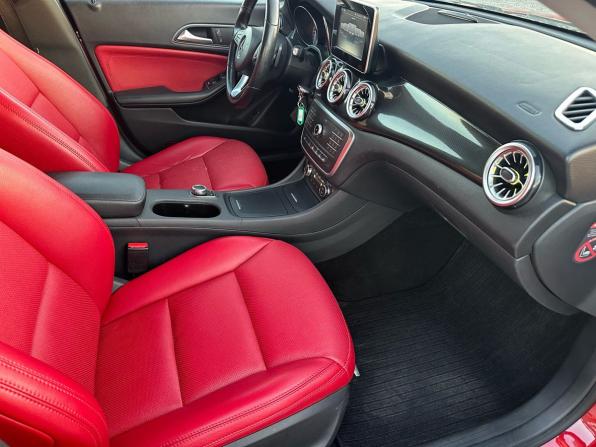 Mercedes-Benz CLA I (C117 X117) с пробегом 2015 года, цена 1 530 000 рублей, 170000 км, седан, Автокод Объявления