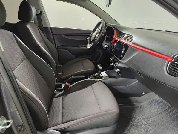 Kia Rio IV Рестайлинг с пробегом 2021 года, цена 1 600 000 рублей, 90000 км, седан, Автокод Объявления