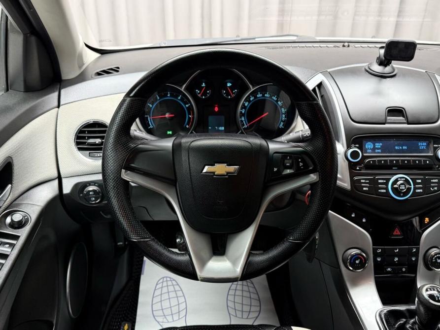 Chevrolet Cruze I Рестайлинг Ижевск  - изображение 17