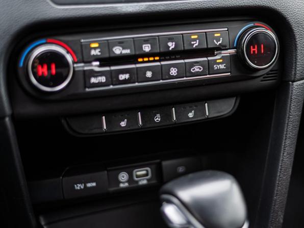 Kia Ceed III с пробегом 2019 года, цена 1 480 000 рублей, 140139 км, универсал, Автокод Объявления