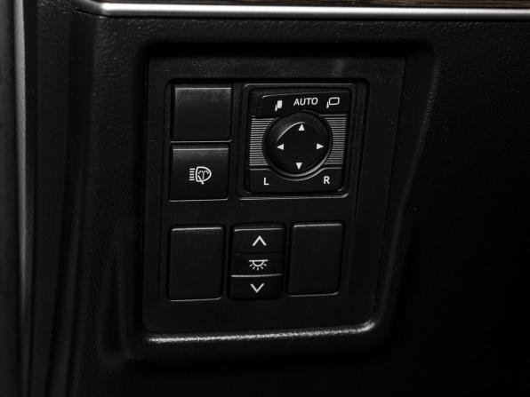 Toyota Land Cruiser Prado 150 Series Рестайлинг 2 с пробегом 2017 года, цена 6 449 000 рублей, 67249 км, внедорожник, Автокод Объявления