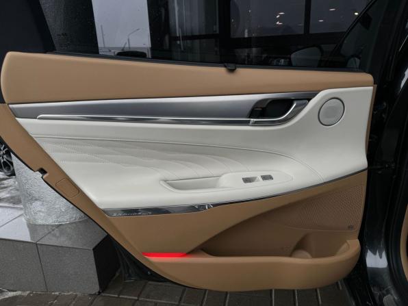 Hyundai Grandeur VI Рестайлинг с пробегом 2020 года, цена 2 999 000 рублей, 159882 км, седан, Автокод Объявления