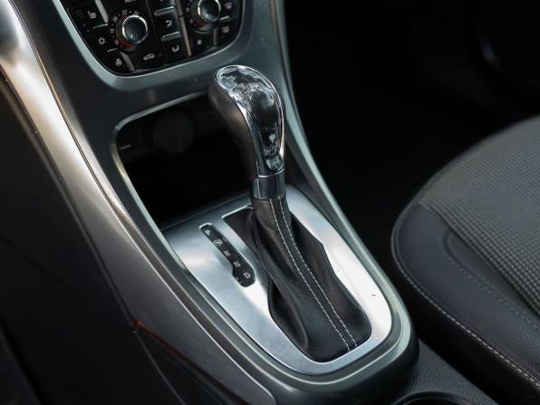 Opel Astra J с пробегом 2011 года, цена 830 000 рублей, 184004 км, универсал, Автокод Объявления