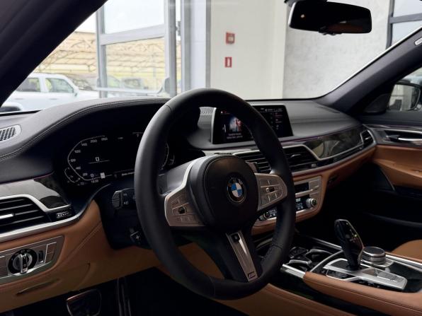 BMW 7 серии VI (G11/G12) Рестайлинг с пробегом 2020 года, цена 6 300 000 рублей, 49200 км, седан, Автокод Объявления