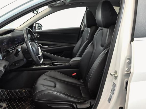 Hyundai Elantra VII (CN7) с пробегом 2021 года, цена 2 150 000 рублей, 58500 км, седан, Автокод Объявления