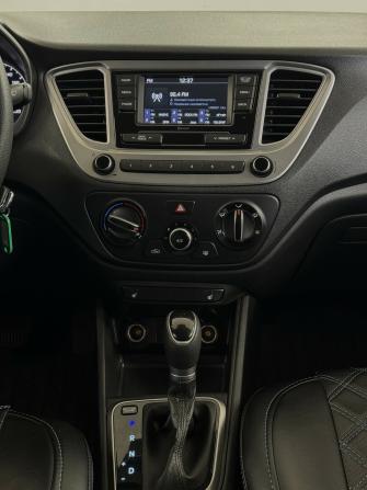 Hyundai Solaris II Рестайлинг с пробегом 2021 года, цена 1 670 000 рублей, 64062 км, седан, Автокод Объявления